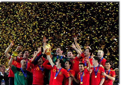 Spain Lifting The World Cup Trophy In 2010 Spain Lifting The World Cup Trophy In 2010